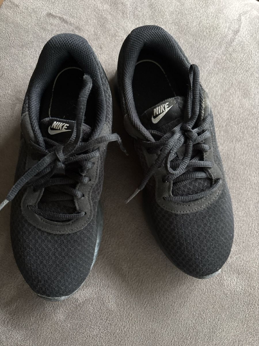 Scarpe da uomo: Nike Freizetschuh - Grösse 38 – Usato da Cumpadials venduto da luc7373