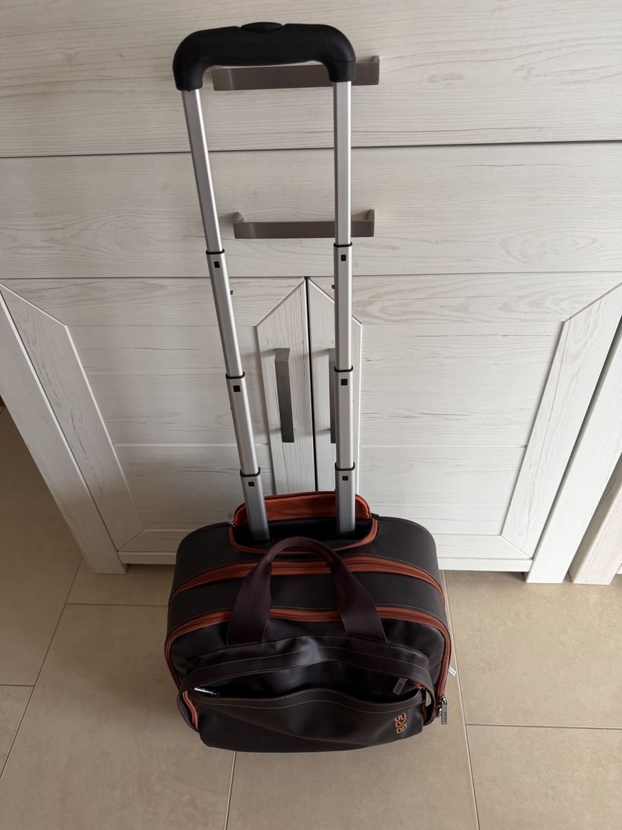 Bree Valigie: BREE Business-/Laptoptasche mit integriertem Trolley – Usato da Ettingen venduto da Schappo 6