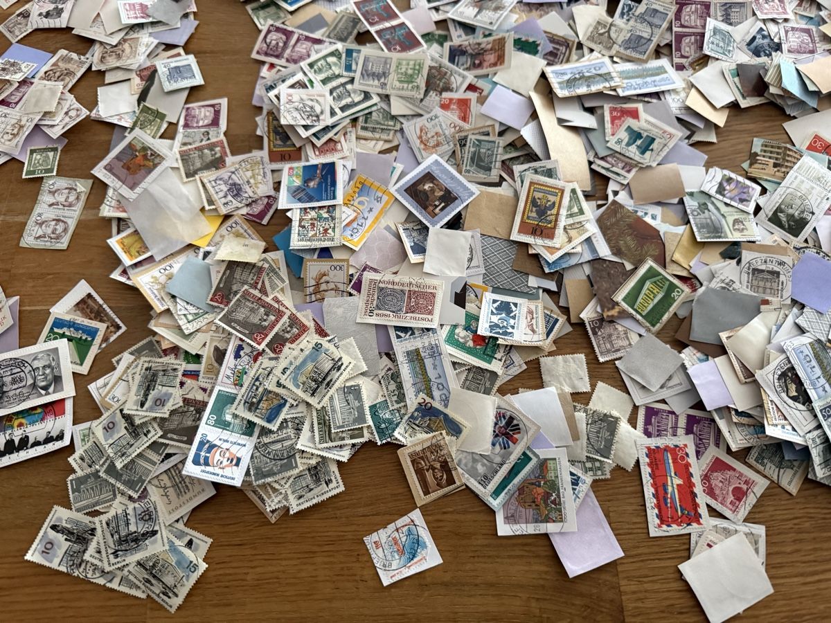 Tutti i francobolli: Grosses Lot Briefmarken, Sammlung Marken Sammlung – Usato da Goldach venduto da Messerguru 5