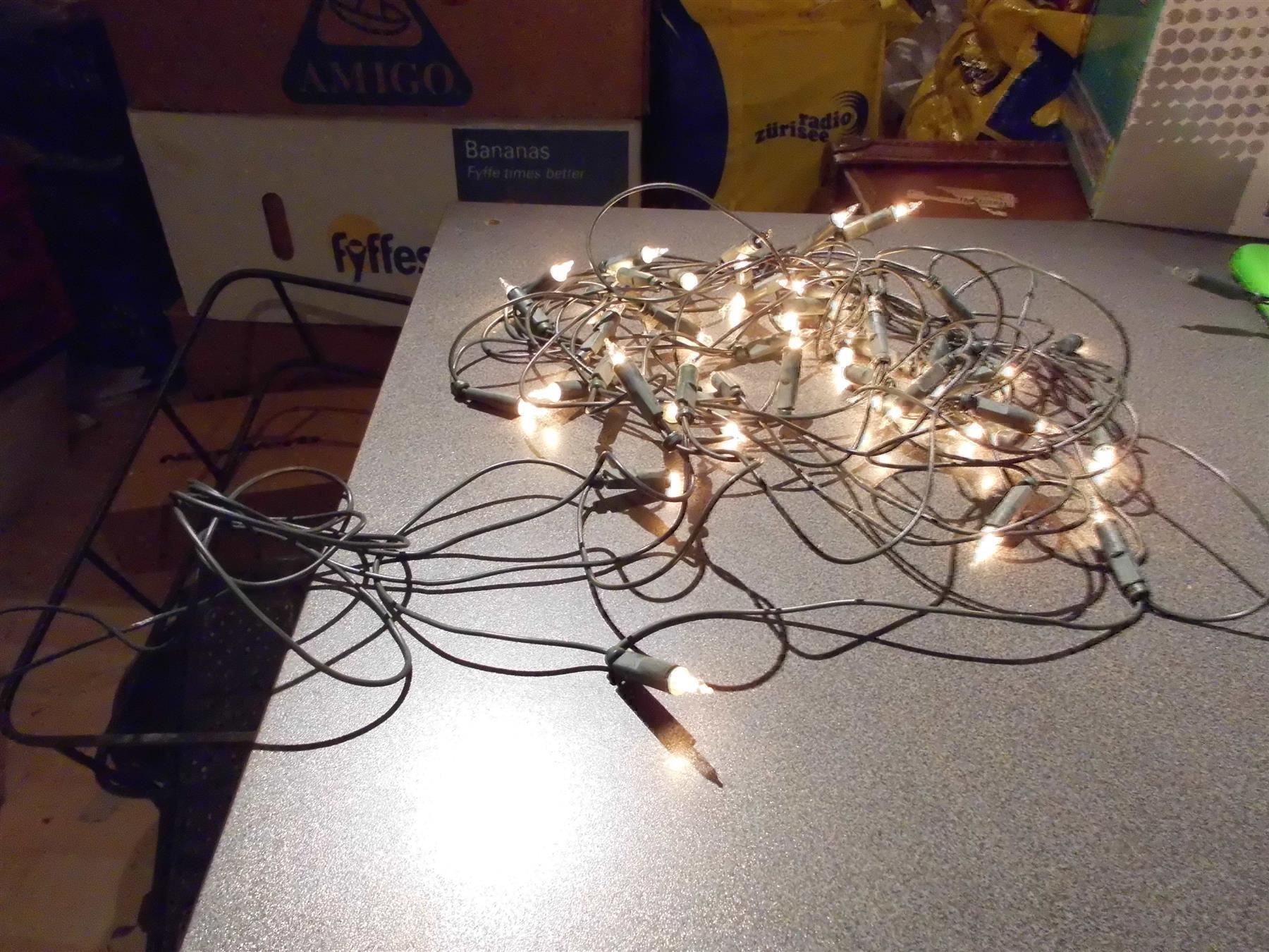 Lichterketten & Leisten: Weihnachtsbeleuchtung / Lichterkette ca. 45 Lämpchen – Gebraucht aus Zürich von Motzkuh
