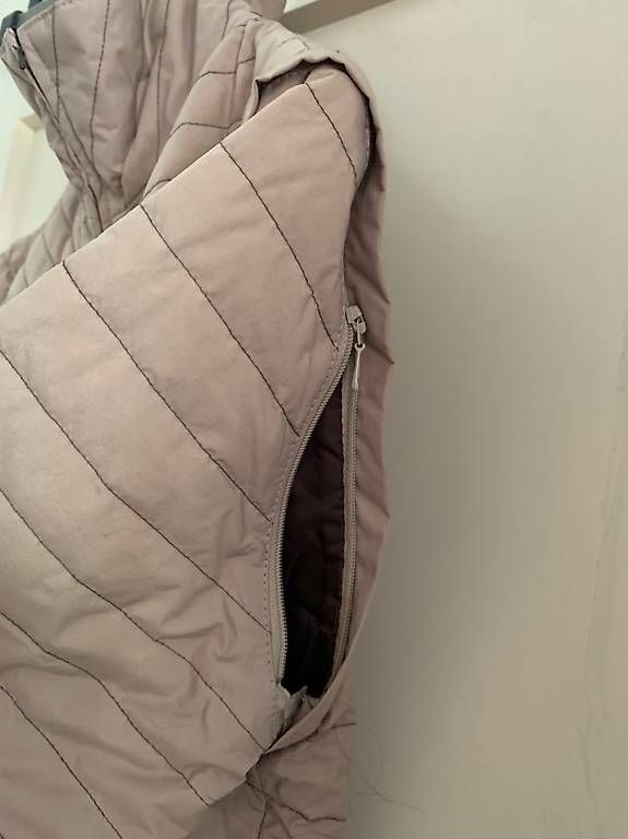 Giacche: Beige Steppjacke  – Usato da Zürich venduto da lil_xr6x 4