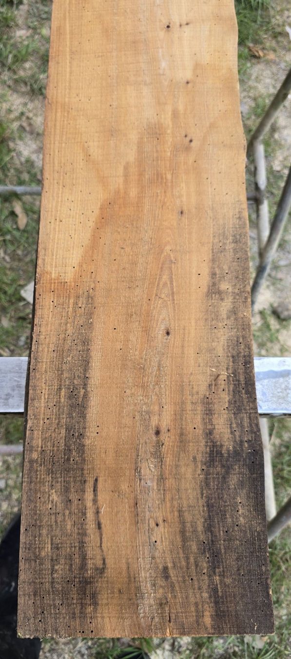 Holzartikel: Altes Holzbrett – Gebraucht aus Rorschacherberg von snOOpydOg11 1