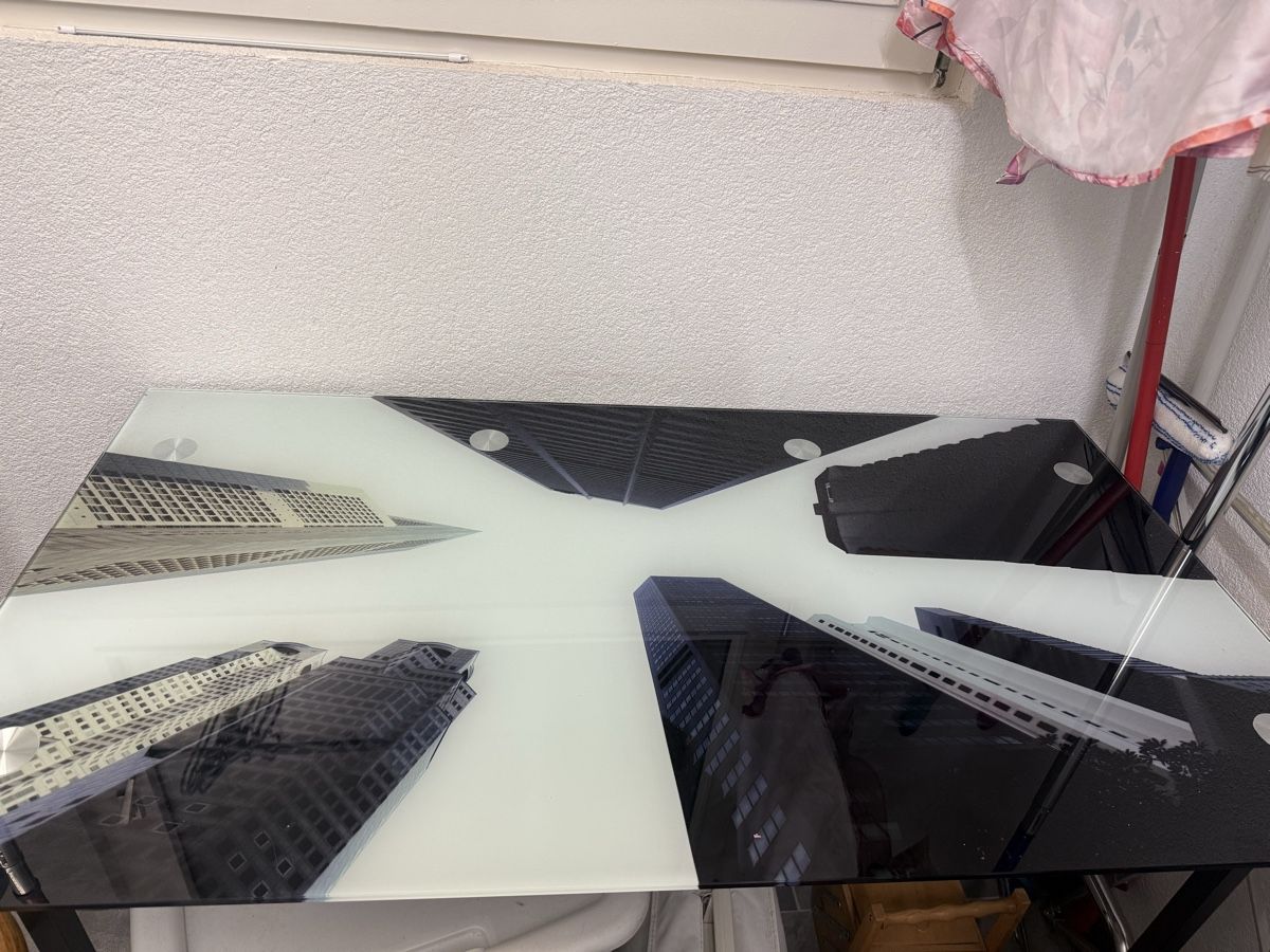 Schreibtische: Glas Tisch  – Gebraucht aus Tecknau von giu_5wxh 1