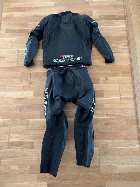 Alpinestars Costumes: Alpinestars Lederkombi 2-Teiler (Gr.54) mit Rückenprotektor – D'occasion à Stäfa par PatrickOO7 1