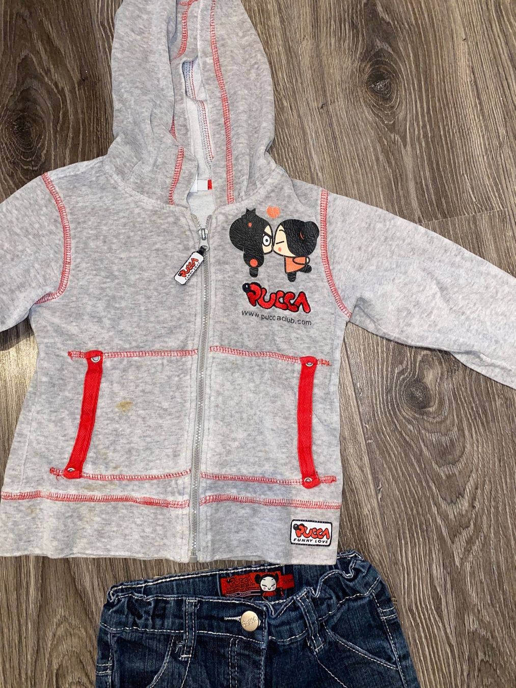Lotti & Set di vestiti: Ensemble Pucca T 104 – Usato da Chermignon-Bas venduto da mioumiou34 2
