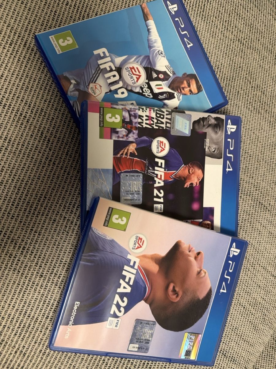 Sony Giochi: FIFA16,17 18, 19, 21, 22 PS4 – Usato da Sirnach venduto da D.SecondChance 2