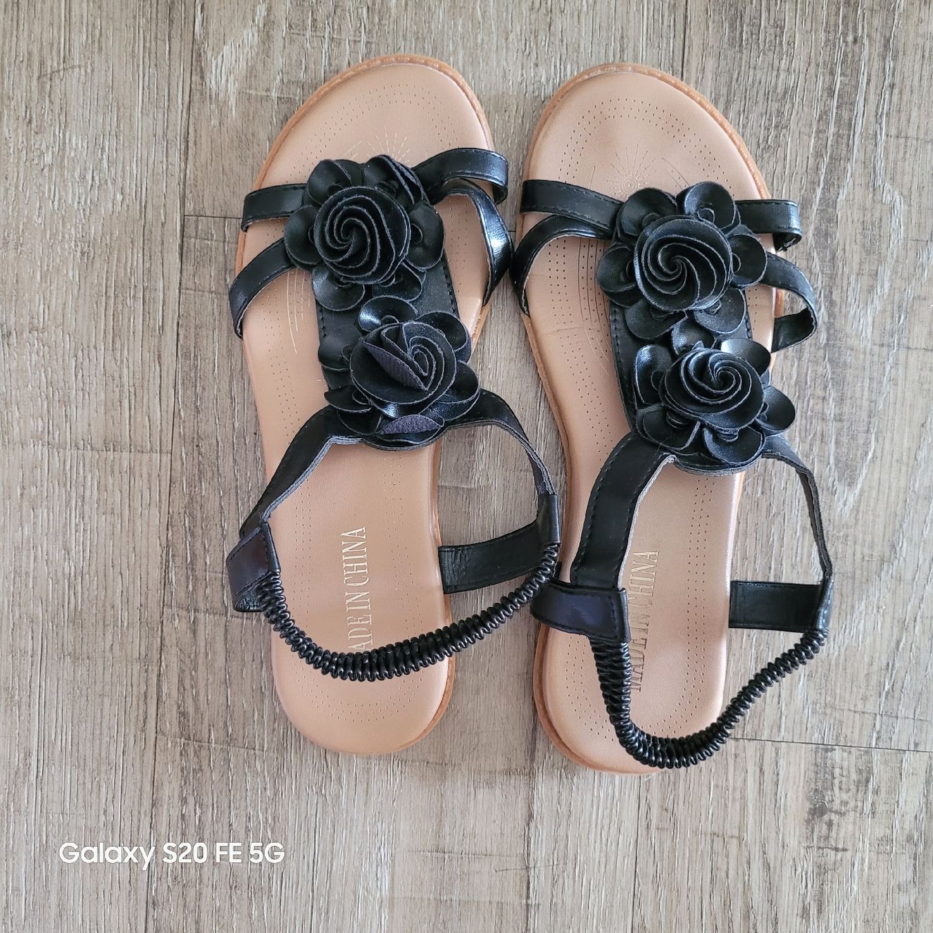 Scarpe da donna: Sandalen schwarz 40 – Usato da Niederbuchsiten venduto da klengyel 3