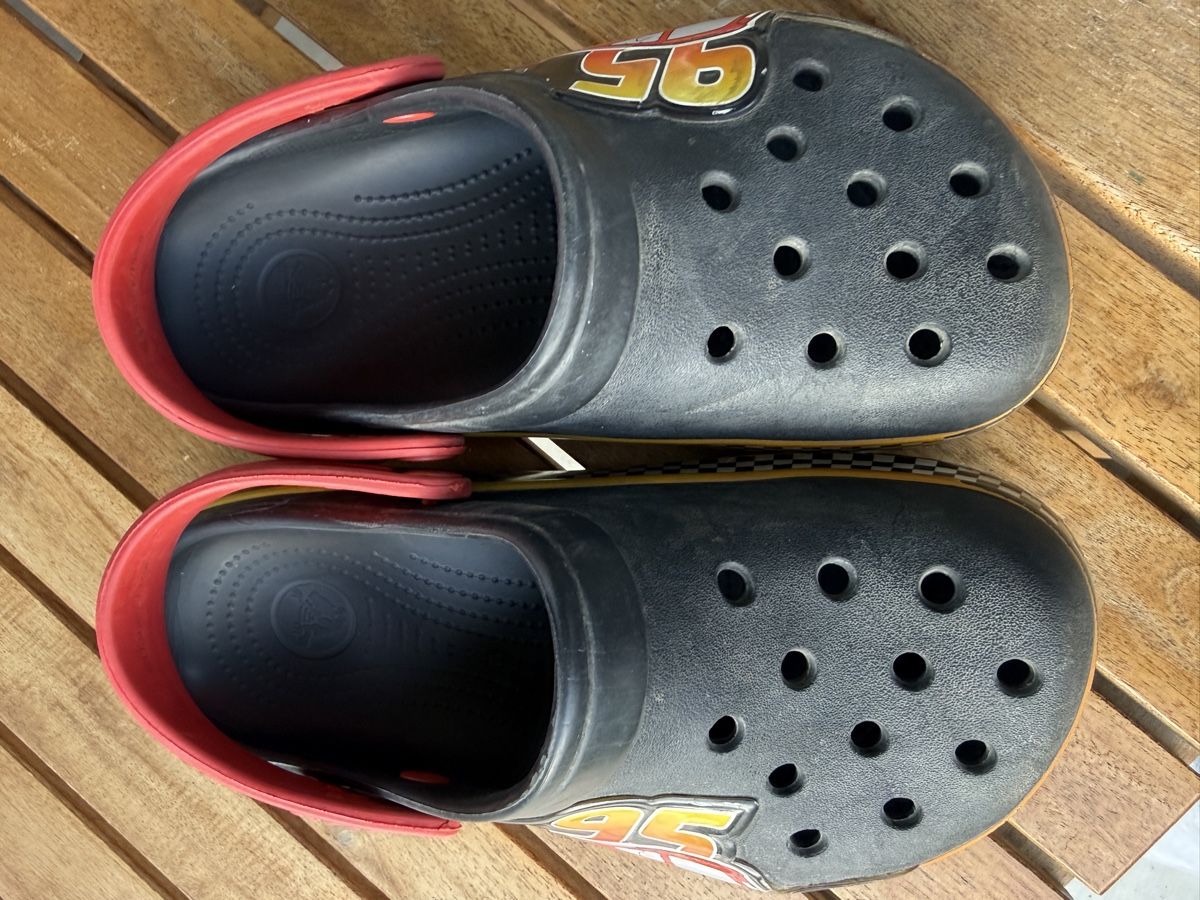 Crocs Scarpe per ragazzi: Crocs 33/34 cars – Usato da Thalwil venduto da val_bm5t 2