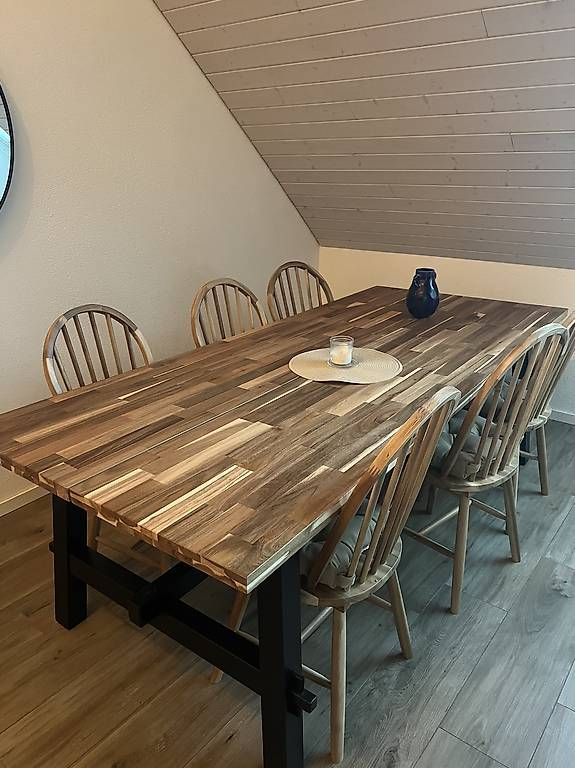 Tische: Table à manger skogsta (ikea) – Gebraucht aus Payerne von Emmie99 1