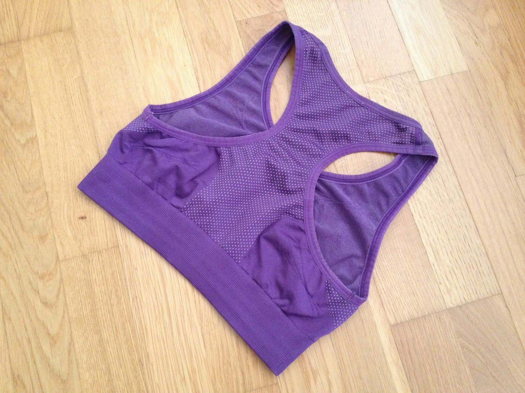 Adidas Top: Adidas Top – Usato da Dübendorf venduto da Fip05 1