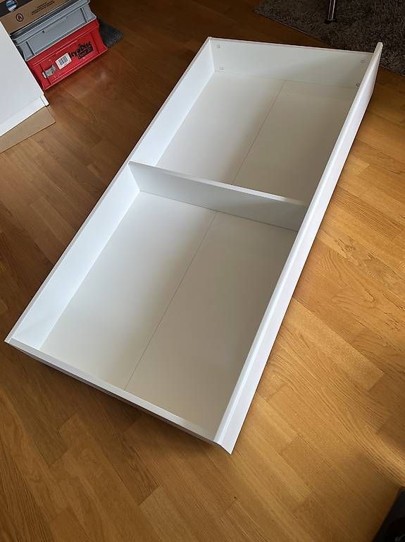 Sonstiges für Haushalt & Wohnen: Bettschublade, Weiss – Gebraucht aus Luzern von Lahlully