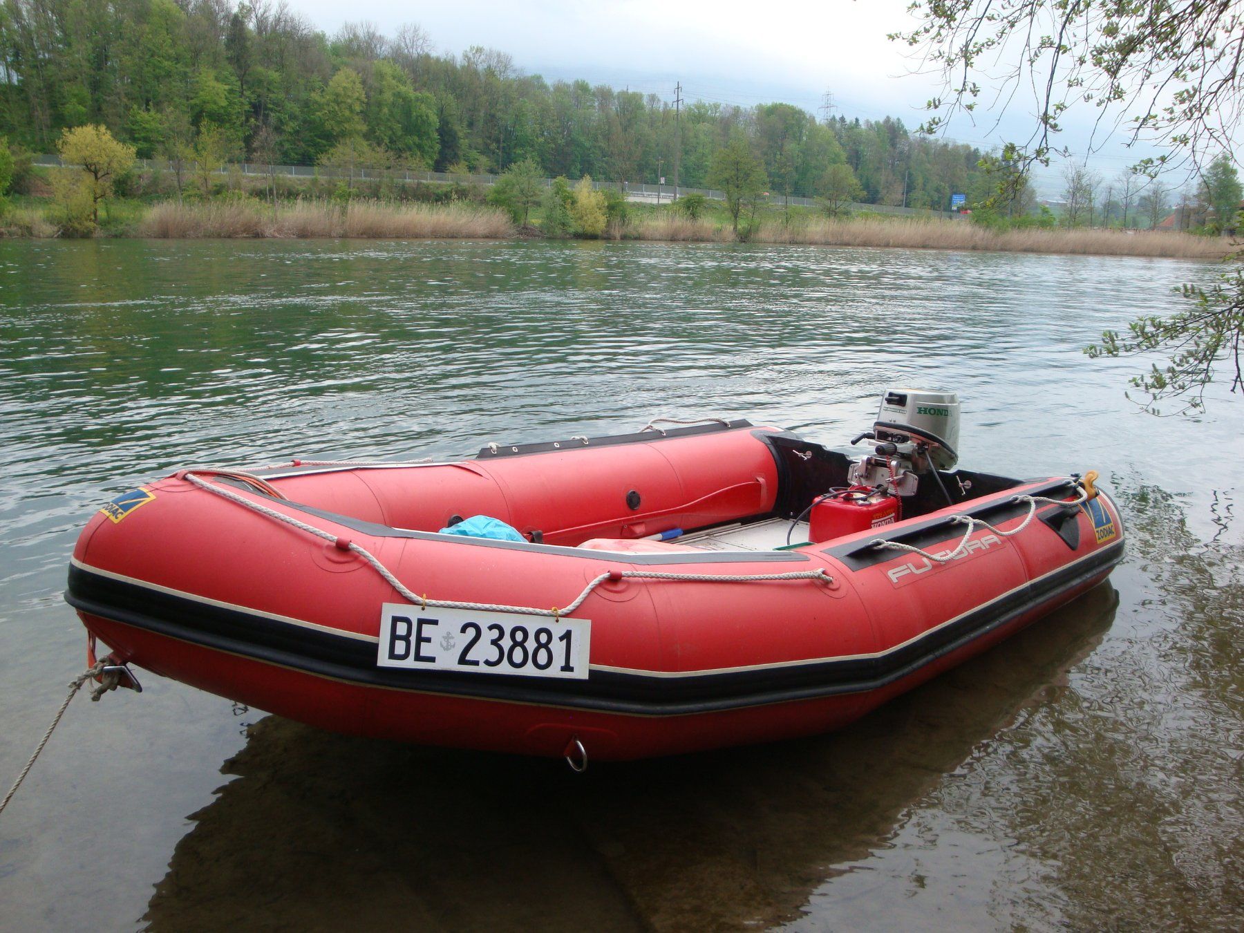 Zodiac Barche: Schlauchboot Zodiac rot – Usato da Wangen an der Aare venduto da HanniW 1
