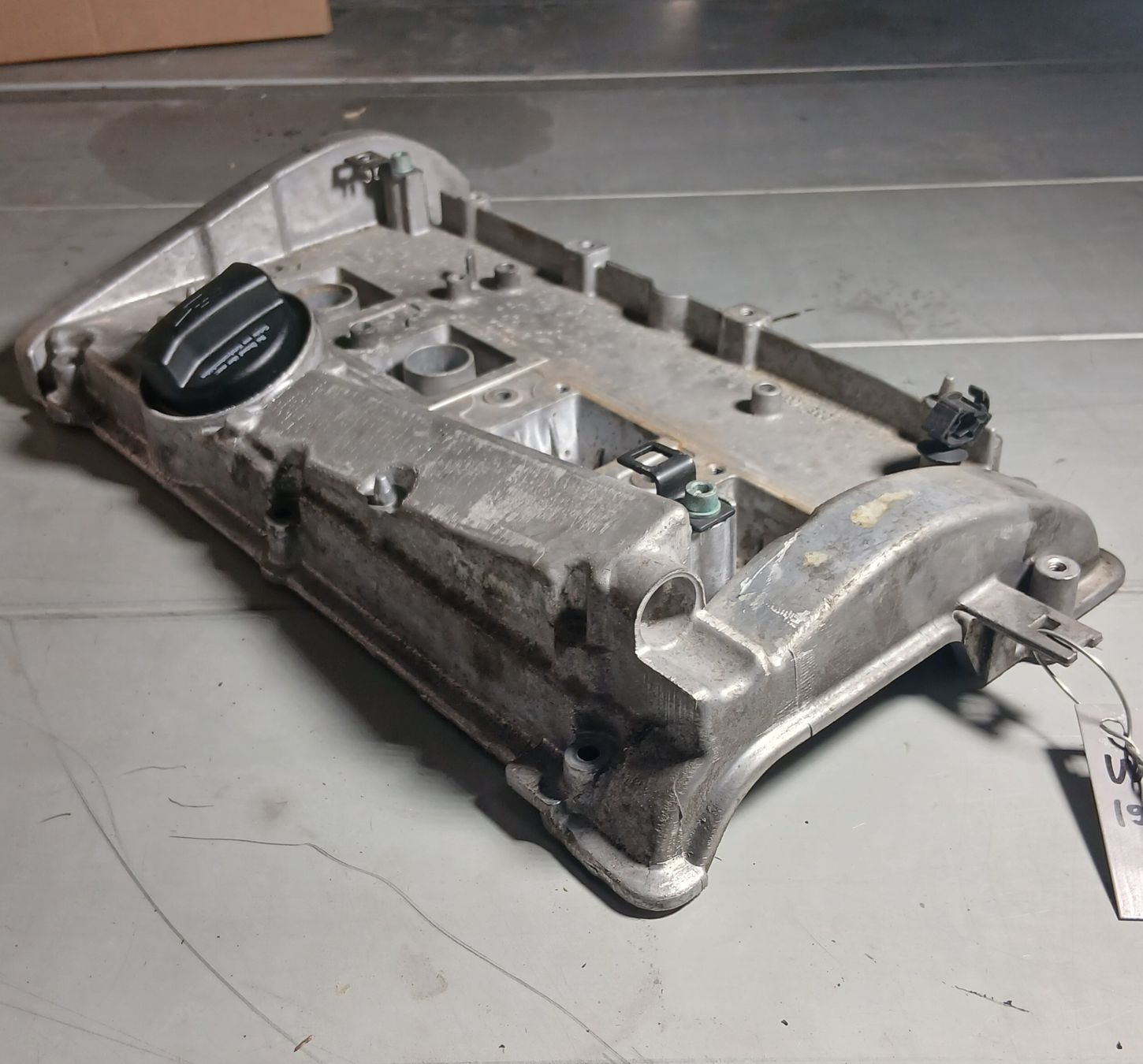 Volkswagen Tutti pezzi di ricambio auto: Cache soupapes VW Passat 1996-2005 – Usato da la heutte venduto da Auto-stock 1