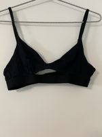 Schwarzer Organic Basics BH Bügellos Gr.M