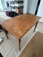 Holztisch