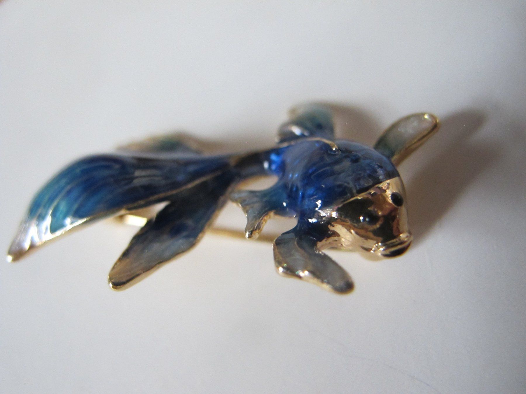 Spille & Fermagli: Schmuck Brosche Goldfisch blau Emaille – Nuovo (secondo la descrizione) da Löhningen venduto da Chimae67 4