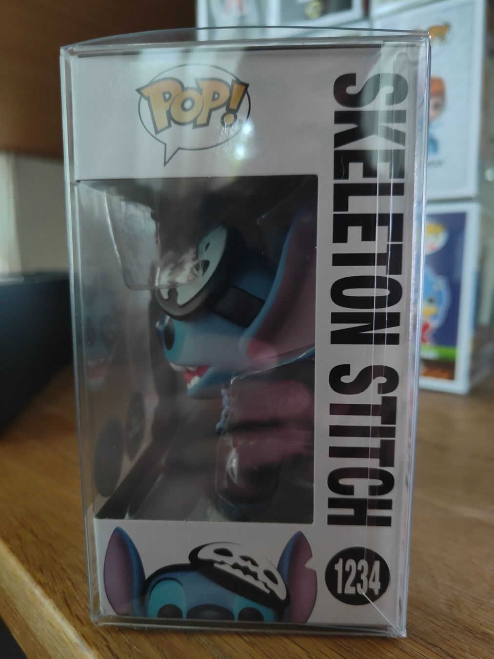 Funko Figurines: Funko Pop! Skeleton Stitch CHASE GitD SE #1234 – D'occasion à Benken SG par beasty91 3