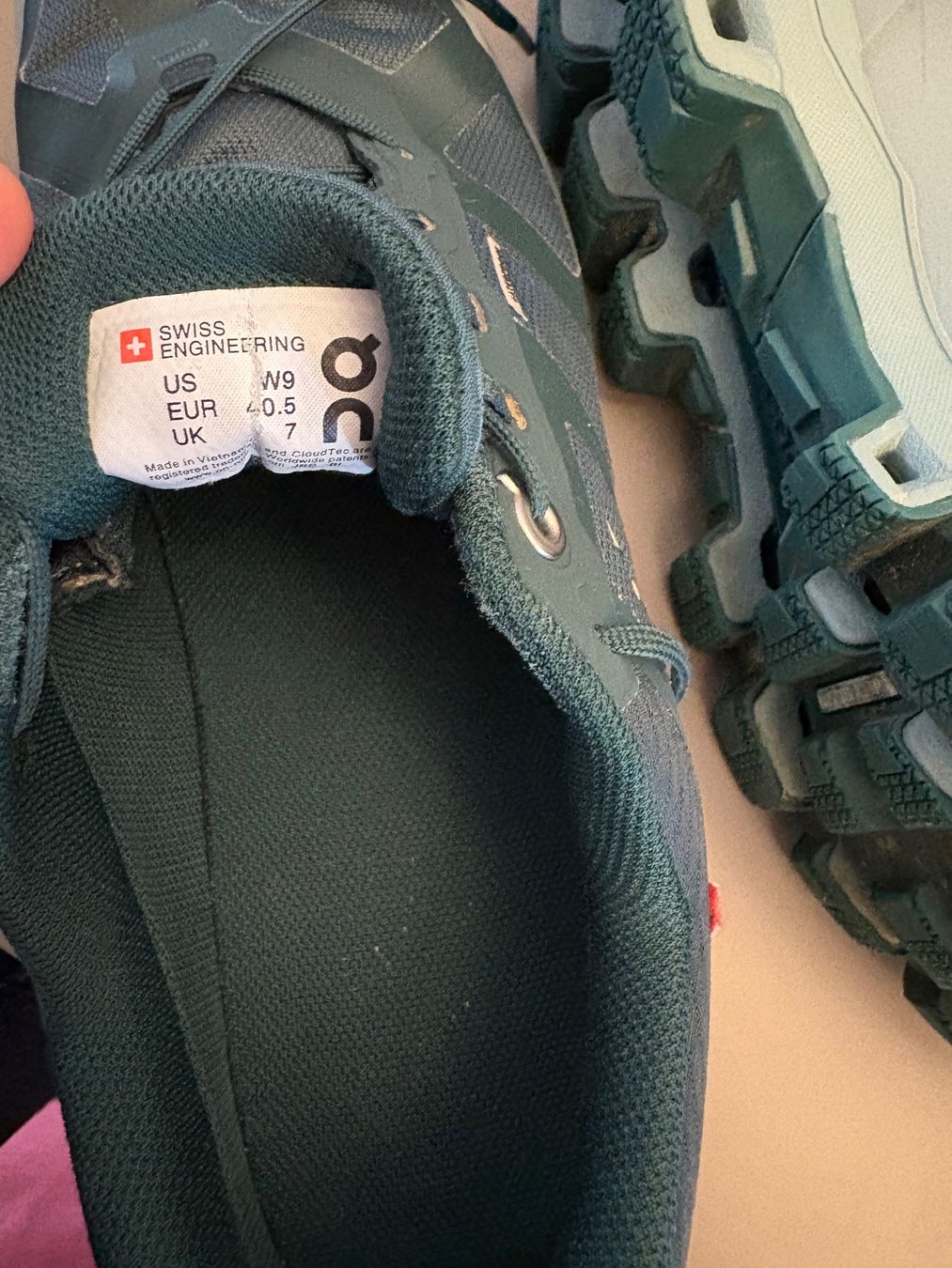 On Herrenschuhe: On Sneaker Wanderschuhe Waterproof 40 / 40.5 – Gebraucht aus Zürich von BeLene 2