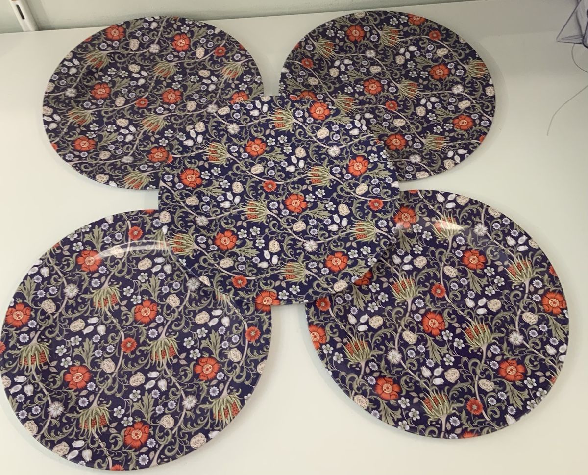 Piatti: Lot de 5 assiettes en métal – Nuovo (secondo la descrizione) da rolle venduto da Tontonjulot 1