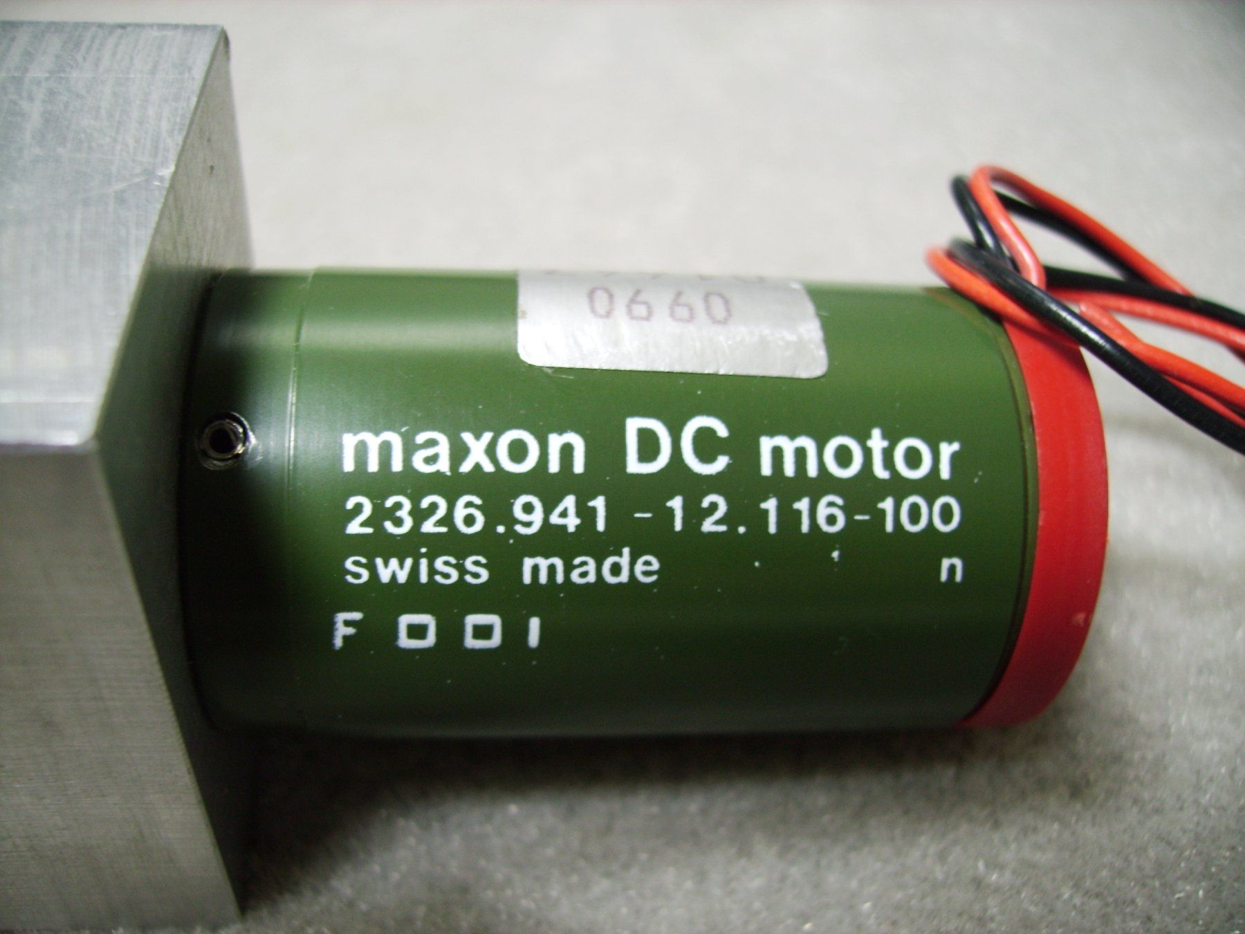Maxon  Motori: Maxon 28VDC Motor mit Schneckengetriebe – Nuovo (secondo la descrizione) da Mönchaltorf venduto da boesi51 1