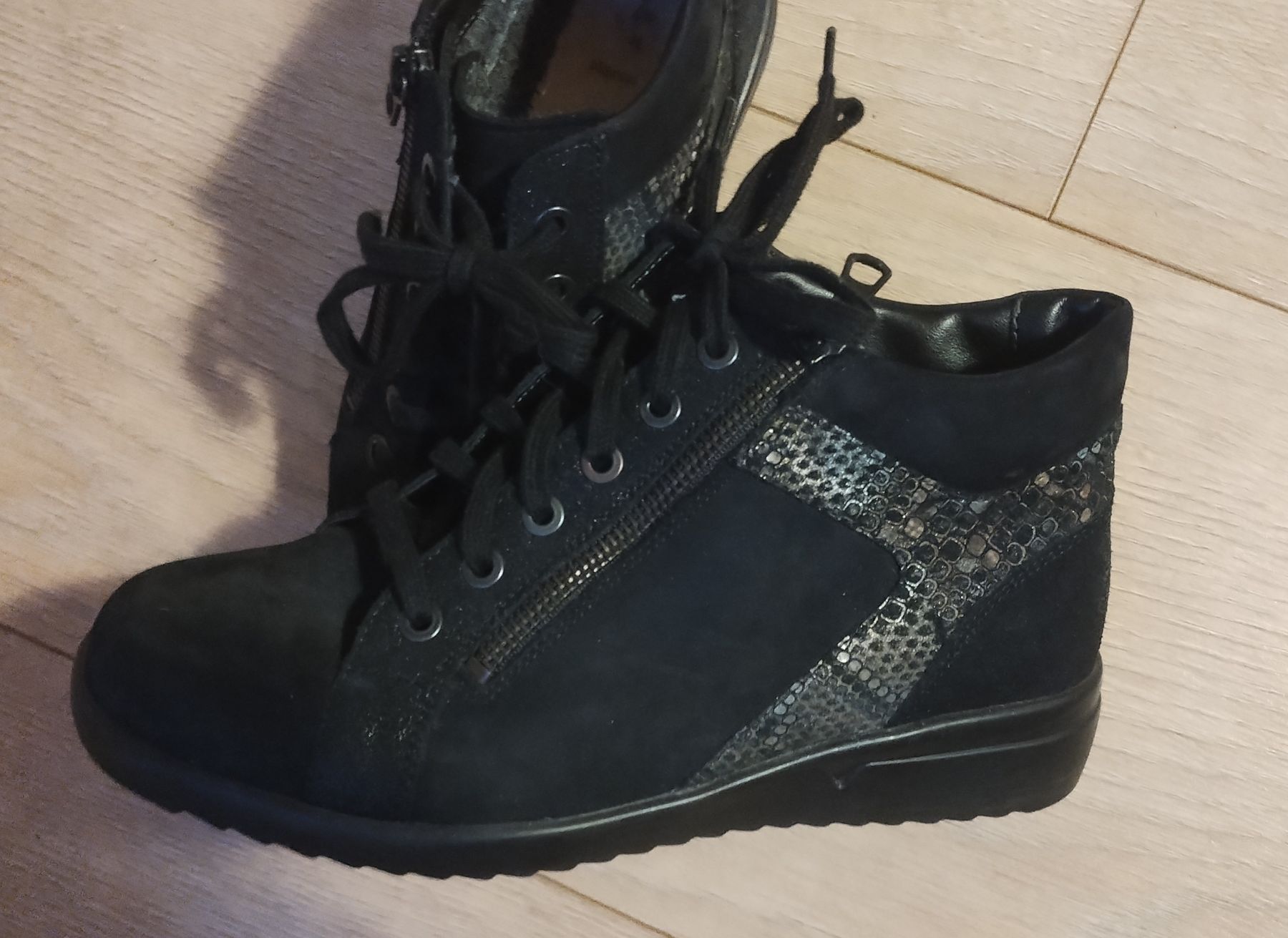 Chaussures femmes: Solidus  Stfelette Grösse 38 (4,5) neu – Neuf (Voir description) à Schiers par bak007