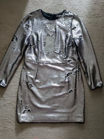 Hochwertiges silbernes Paillettenkleid von Marks & Spencer