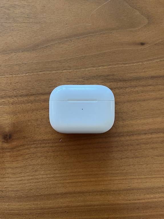 Caricabatterie: AirPods Pro Ladecase A2190  Original Apple Case – Usato da Hünibach venduto da floderbre