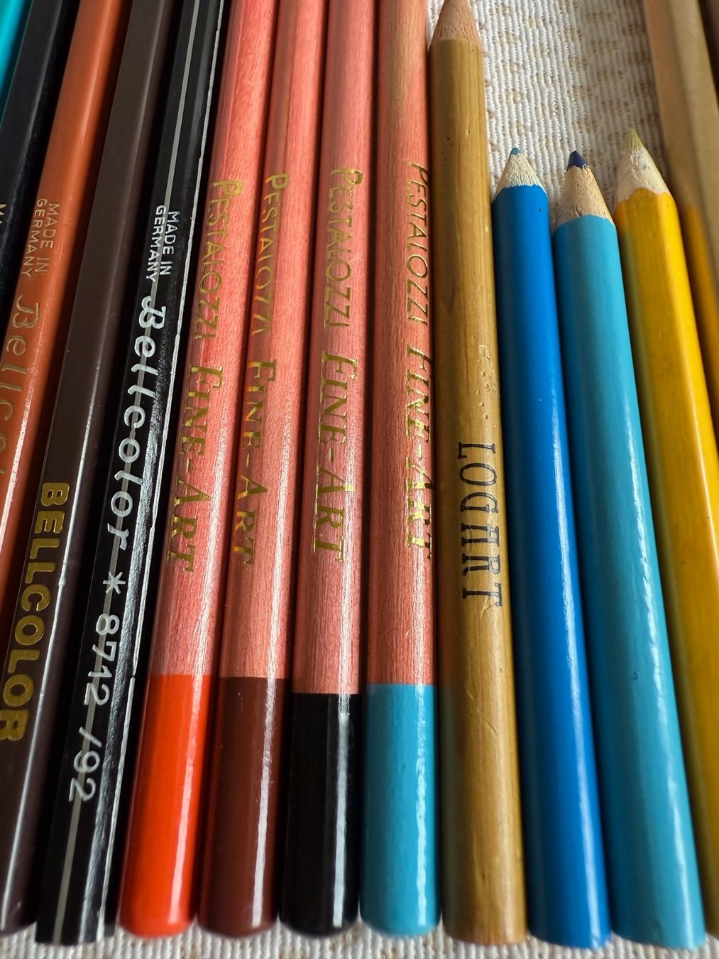 Stabilo Matite, matite colorate & gessi: Stabilo, Lerlitz etc. -  37 crayons de couleur – Usato da Sion venduto da accroshoes 5