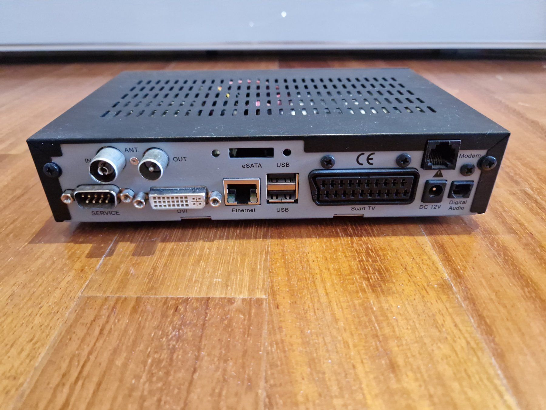 Ricevitori: Dreambox DM800 HD PVR / Multimedia TV – Usato da Kloten venduto da Scampi6 2
