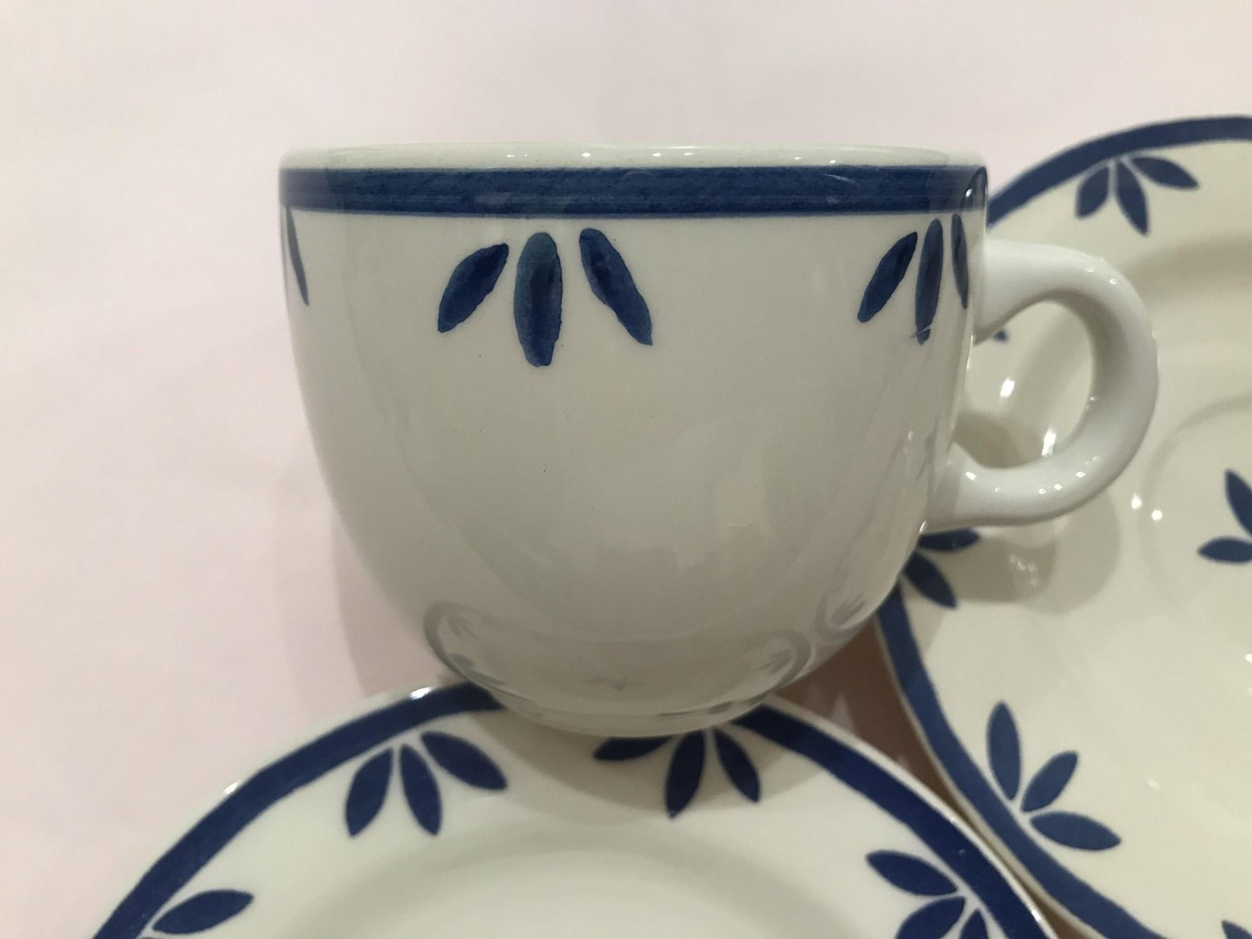 Ikea Set di piatti: 12 Tassen/ Untertassen – Usato da Hauptwil venduto da EfairB
