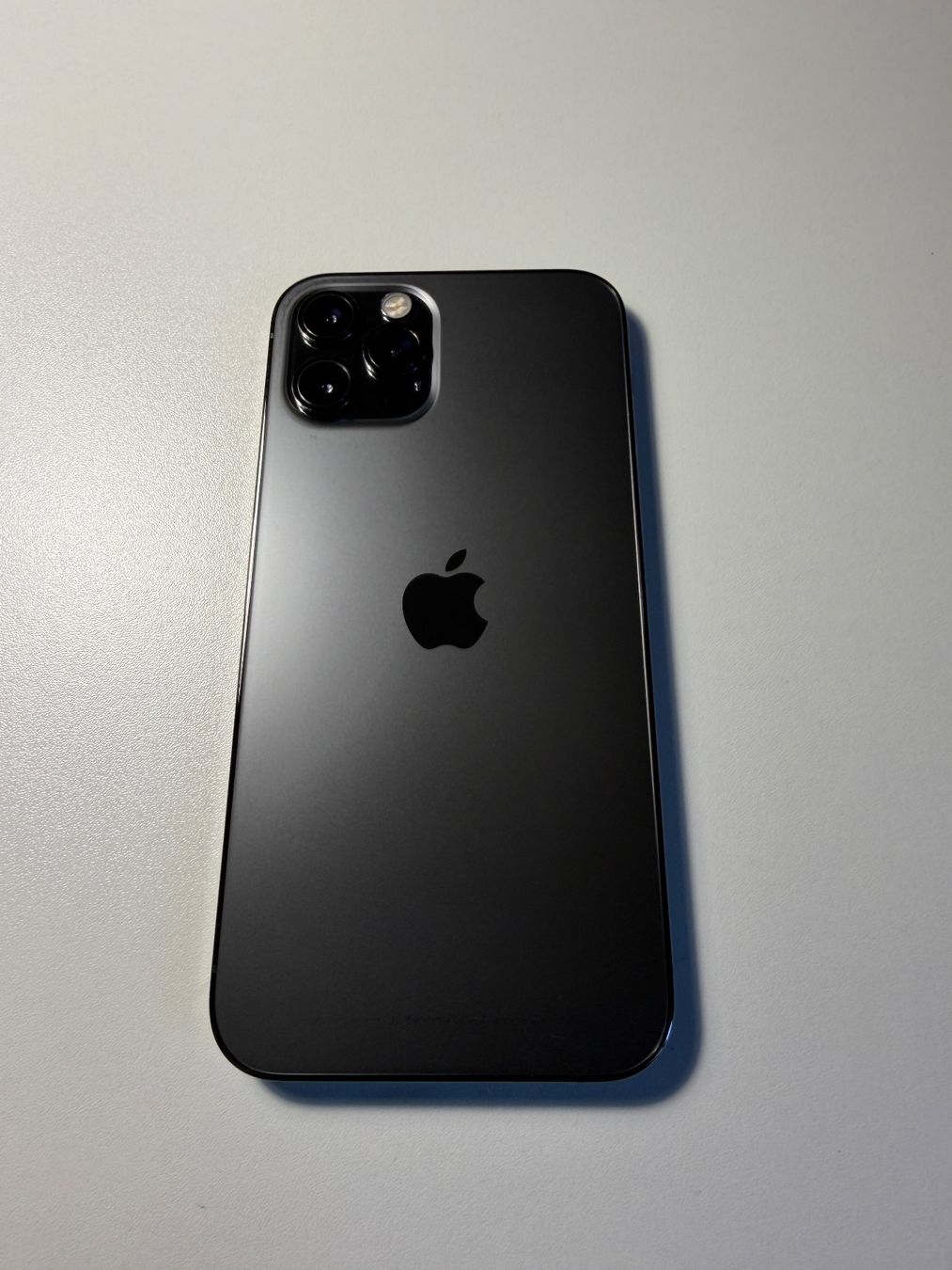 Apple Handys / Smartphones: iPhone 12 Pro, Graphite, 256GB – Gebraucht aus Lupfig von T765RS 2