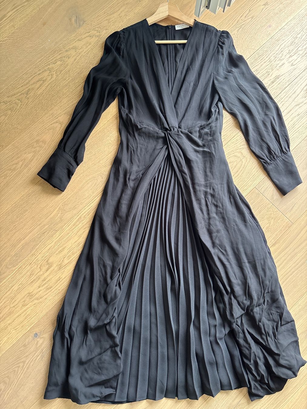 Sandro Robes: Robe longue noire Sandro – D'occasion à Genève par bha_jcf5 5