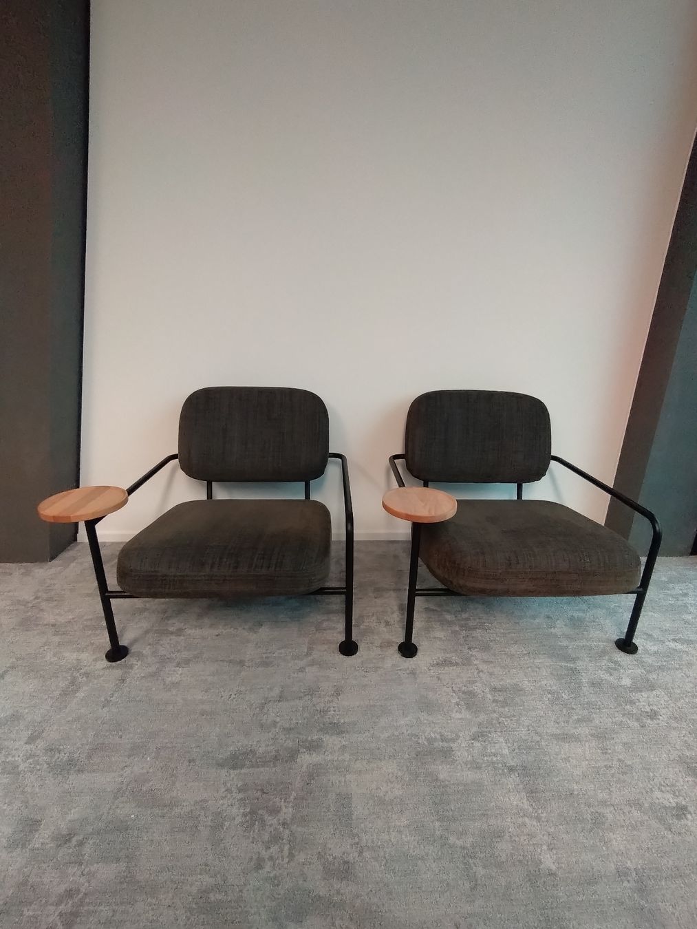 Divani: Bla Station Schwedische Design Sofa Chair – Usato da Dietlikon venduto da peterms