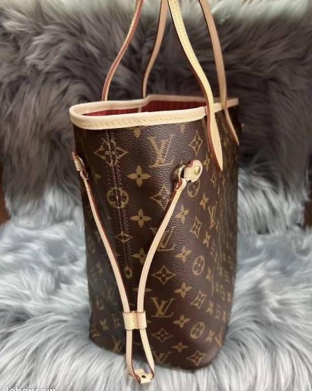 Borse da donna: Louis Vuitton Neverfull Tasche  – Usato da Basel venduto da cla_svt7 1