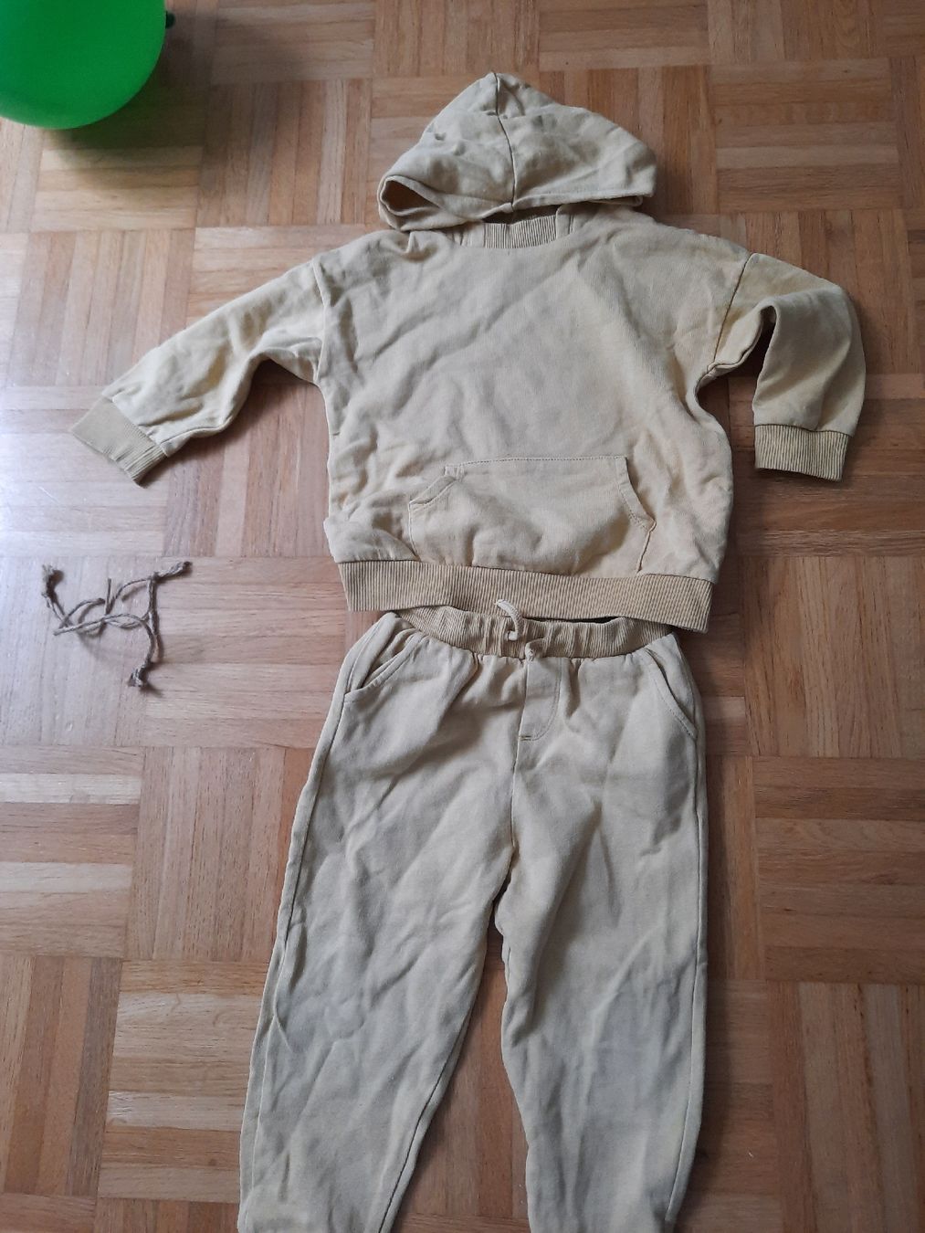 Lotti di vestiti: 2 Teiler Set Gr 98, 100% Baumwolle – Usato da Ettingen venduto da Guggerin