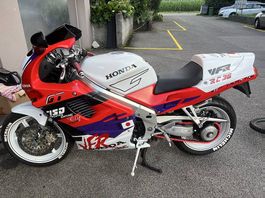 Honda vfr 750 Marty Limited Edition 040