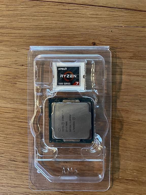 Intel PCs: Intel i7-7700K CPU – D'occasion à Luzern par ramona.villiger