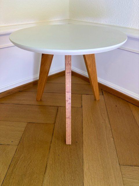 Tables: Loungetisch, weiss – D'occasion à Basel par dav_b5gb