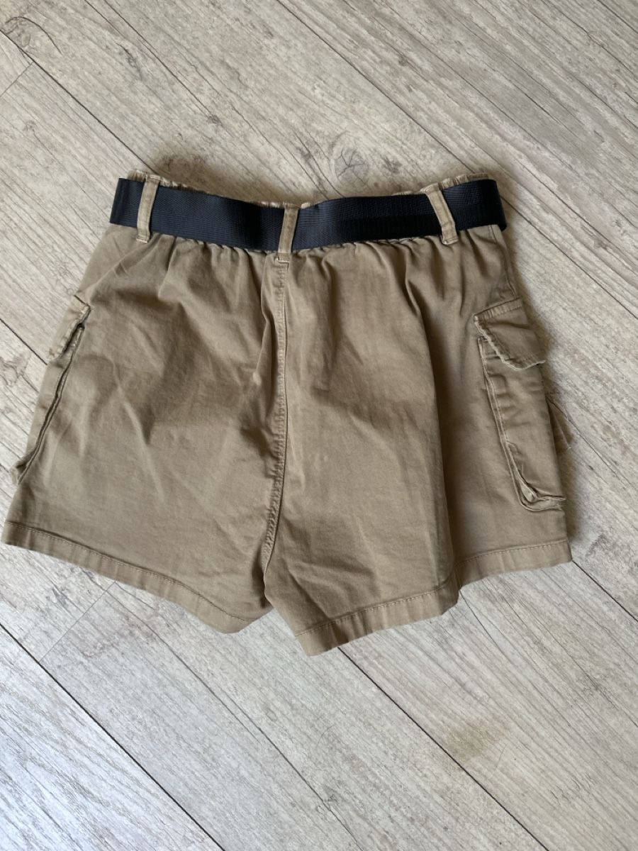Hosen: Cargo Shorts beige Grösse 36 mit GUrTEl – Gebraucht aus Frauenfeld von aluma14 4