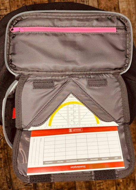 Schüler-Etuis: Schuletui neu – Neu und originalverpackt aus Bösingen von Guesli1 1