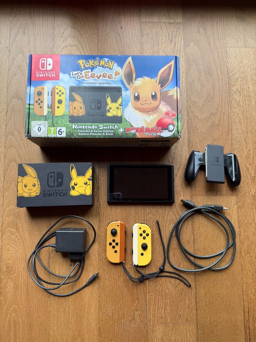 Nintendo Konsolen: Nintendo Switch Konsole / Pokémon Edition – Gebraucht aus Läufelfingen von Seraphim13