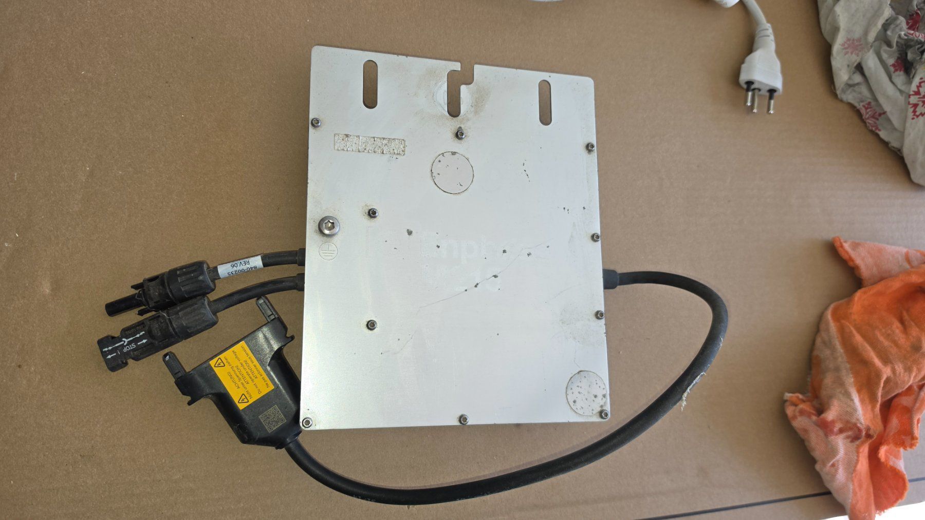 Dispositivi a energia solare: Panneax photovaltaique systeme complete – Usato da Neuchâtel venduto da angelippo 2