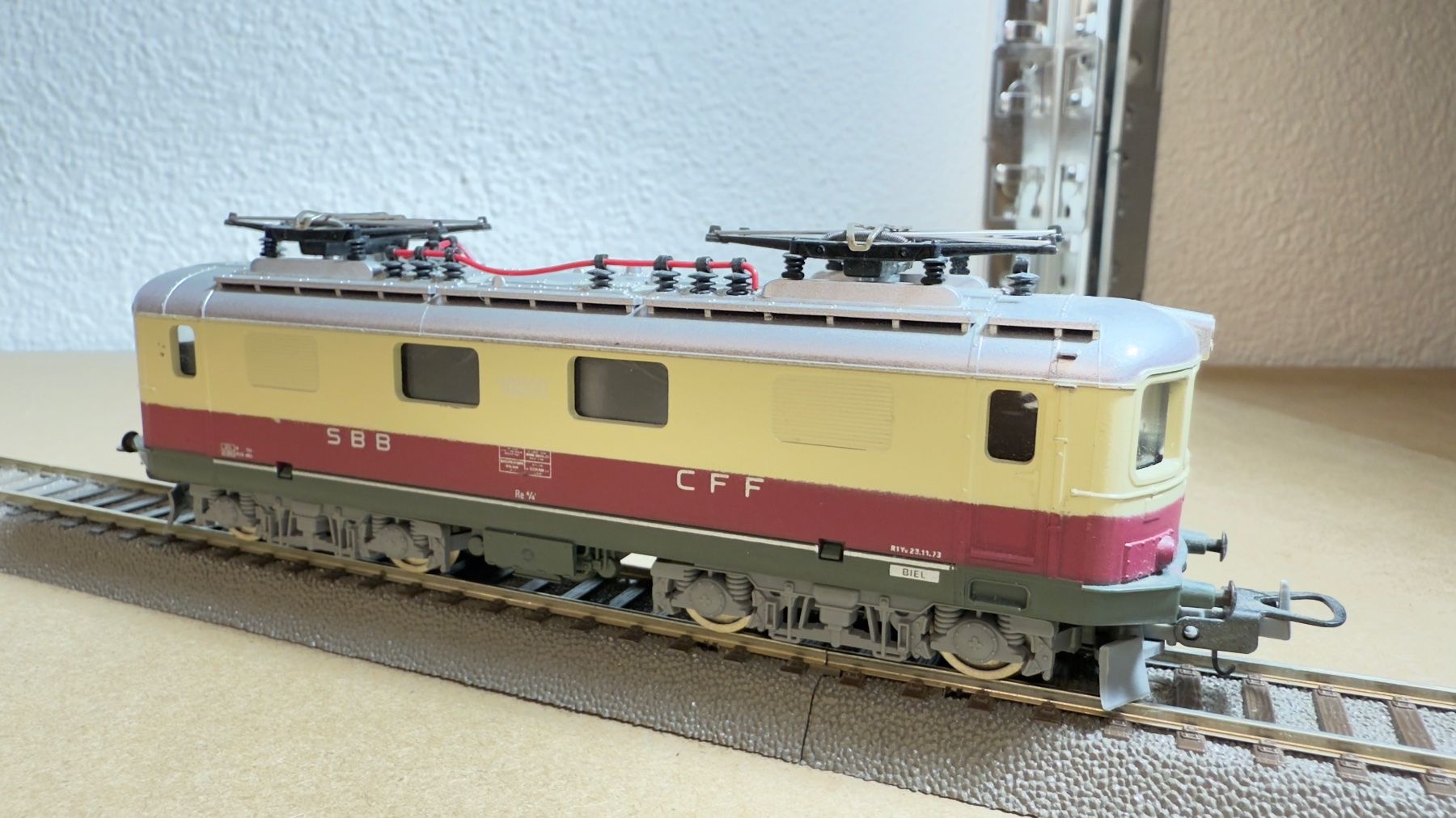 Lima Modellini di ferrovie: Lima Re 4/4 10050 H0 / DC – Usato da Windlach venduto da Kelebra 2