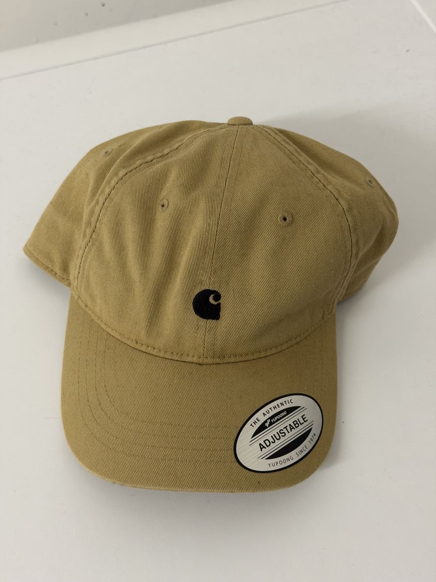 Carhartt Copricapi, berretti & cappellini: Carhartt Wip Hat, Beige – Usato da Rütihof venduto da stravvberryv