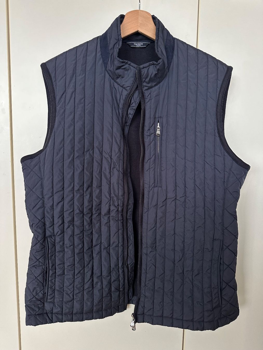 Hackett Gilets & Westen: HACKETT wasserabweisende Weste, Gr. L – Gebraucht aus Dübendorf von liism