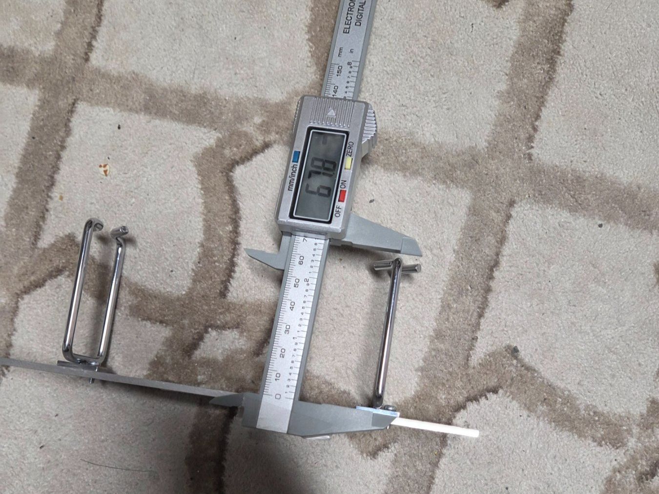 Racks & Cavalletti: Kabelführung 19" Rangierpanel Kabelführungspanel 68mm – Usato da Zürich venduto da Alibaba1234 2
