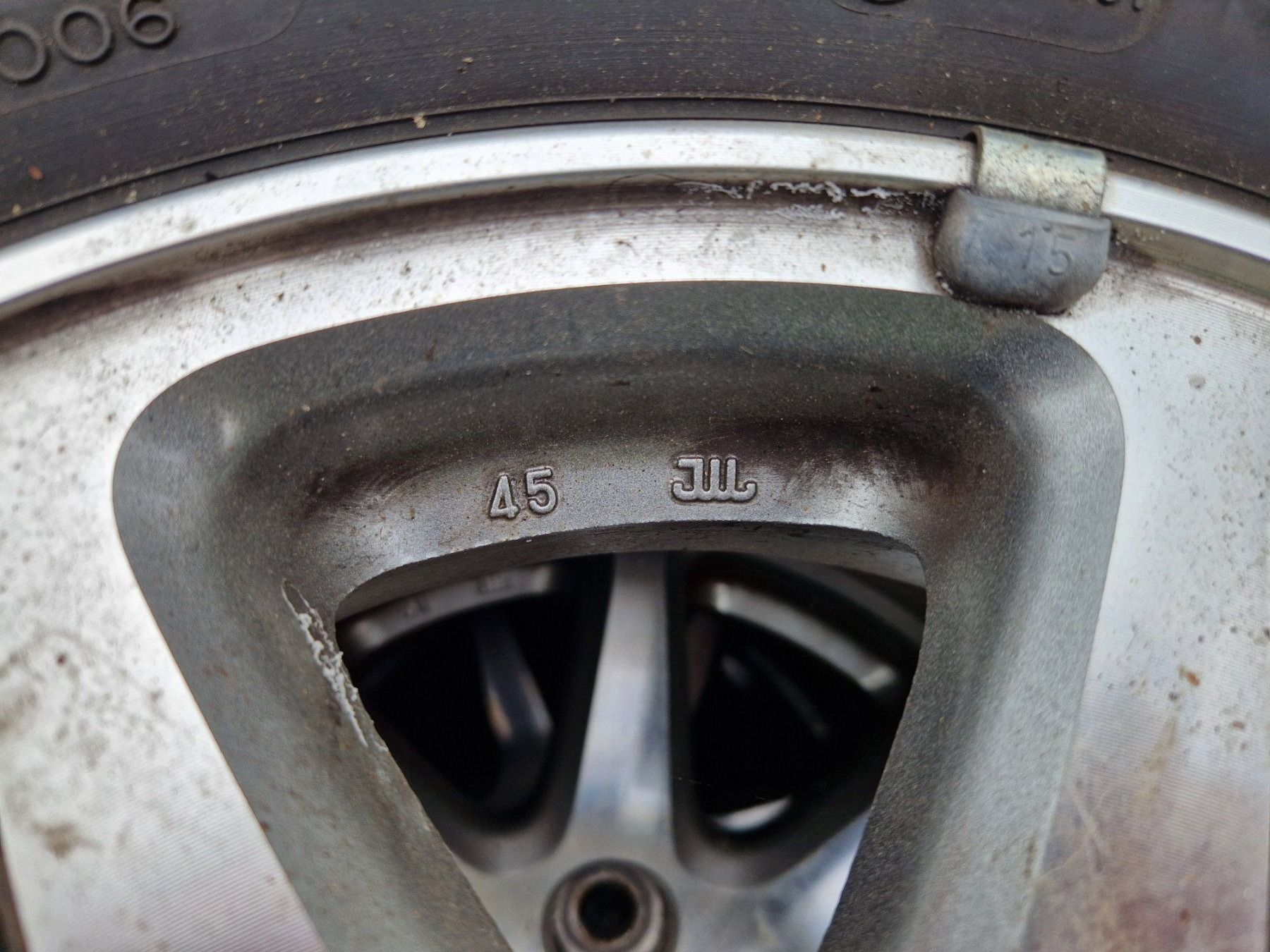 Toyota Pneumatici & Ruote complete: Aluradsatz Toyota Corolla AE111 – Usato da Kerzers venduto da Ernst12345 7