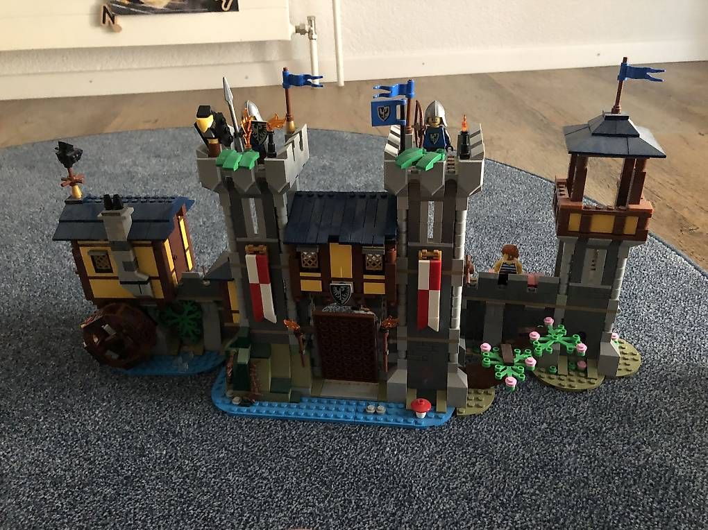 Jouets: Legoburg 31120 – D'occasion à Villmergen par Djamalia001