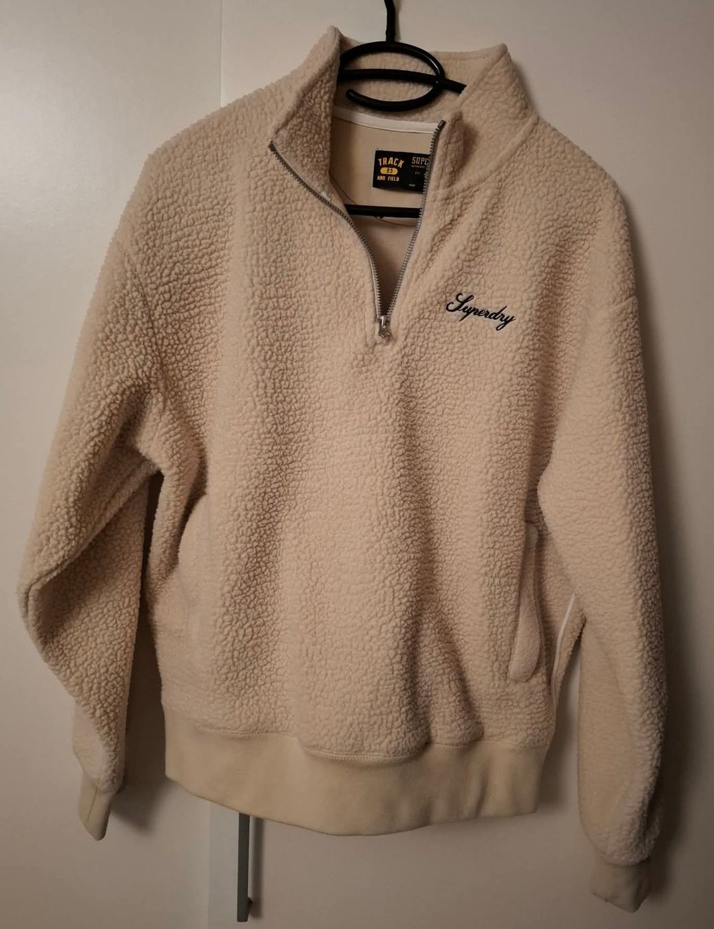 Superdry Maglioni & Felpe: Pull polaire Superdry – Nuovo (secondo la descrizione) da Arnex-sur-Orbe venduto da kprt