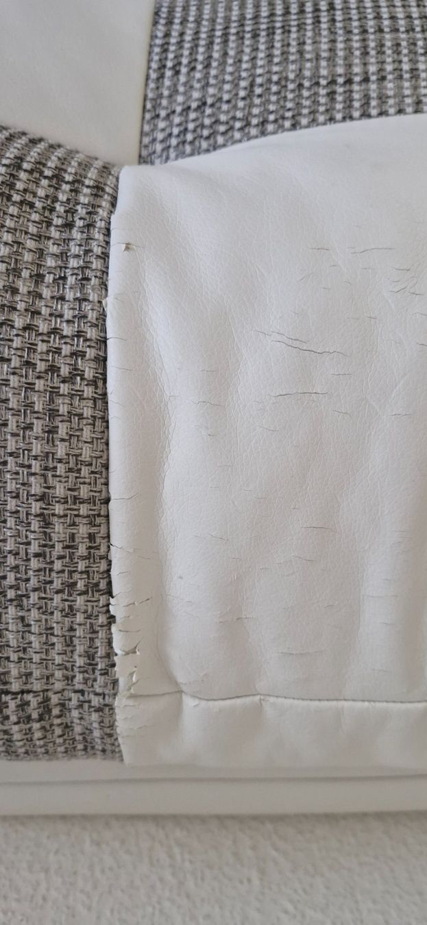 Sofas: Schlafsofa weiss grau kariert – Gebraucht aus Ottenbach von roadrunner0381 4